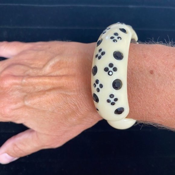 VTG WEISS Rhinestone Thermoset Hinged BRACELET - Picture 5 of 9